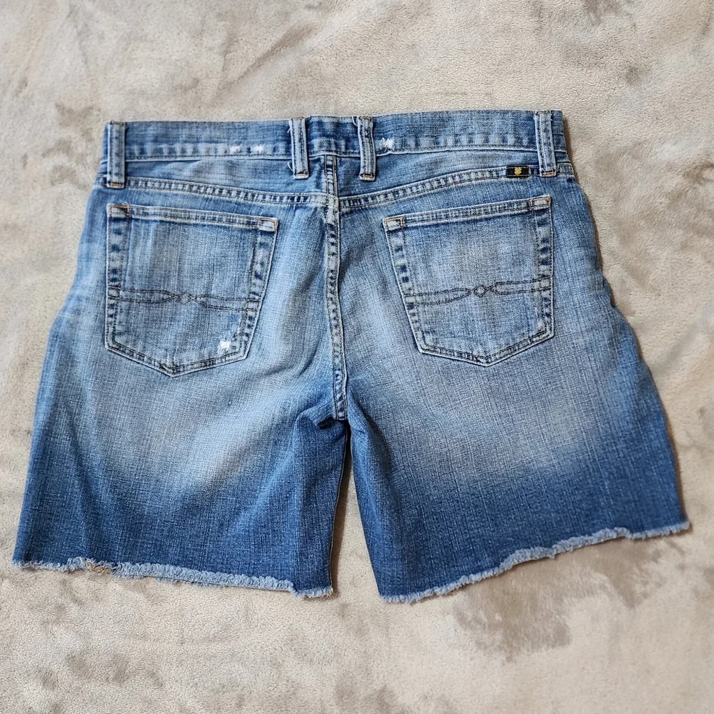 Lucky Brand Abbey Denim Cutoff Shorts | Distressed Raw Hem Blue | 6 / 28 - Picture 7 of 7